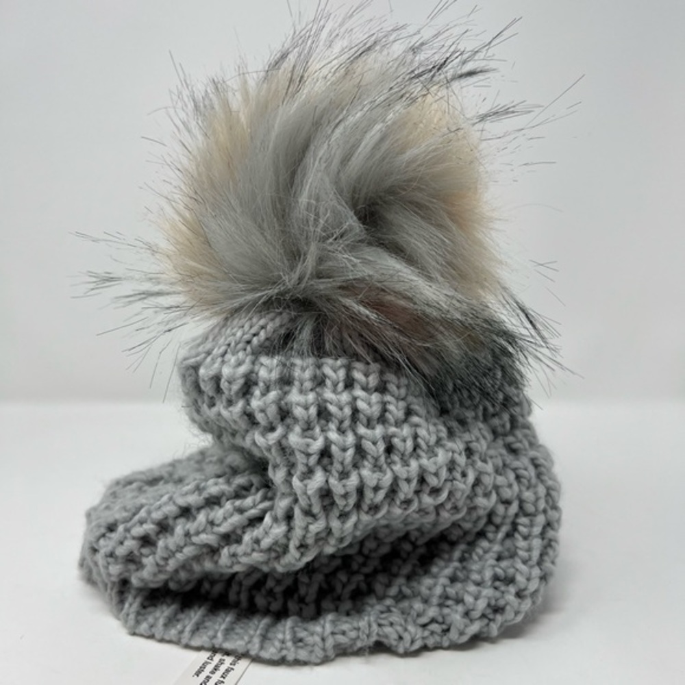 Kyi Kyi Canada Grey Wool Blend Knit Beanie With Pom Pom Faux Fur